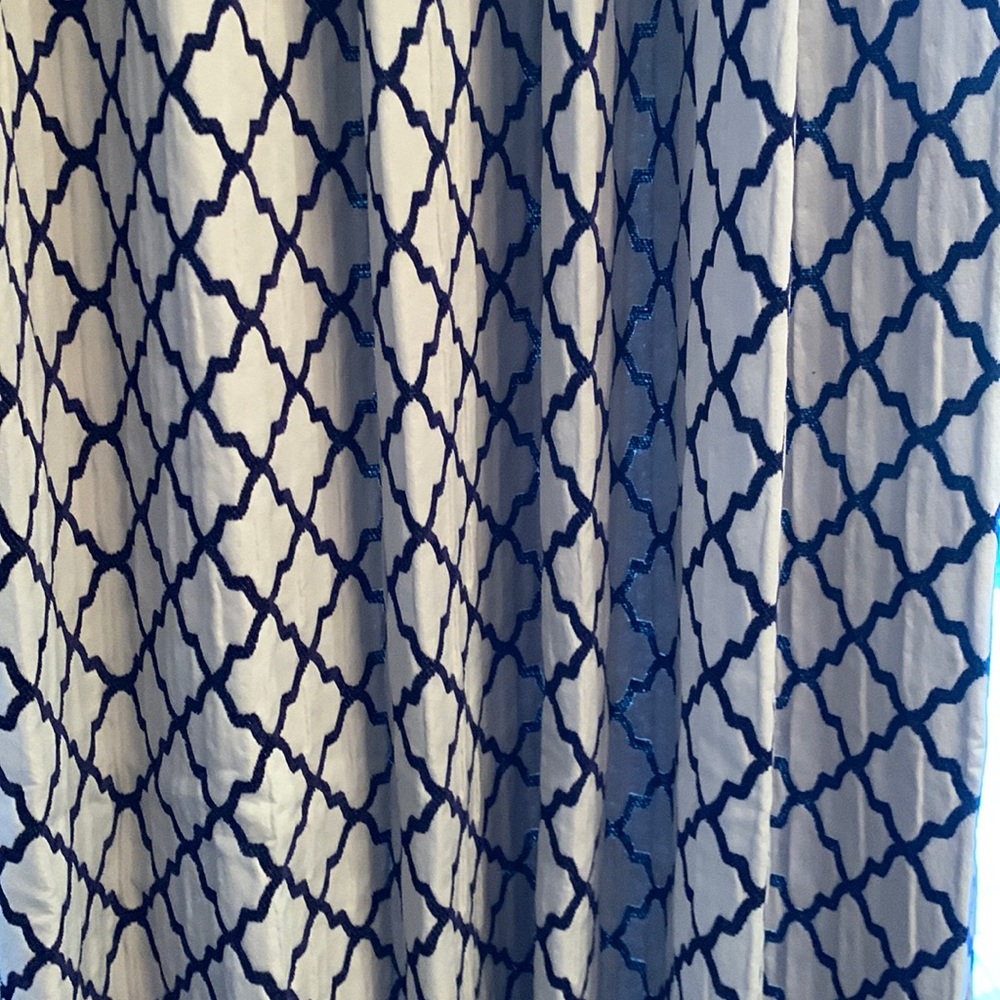 Custom Drape Panel - Picture 2 of 3
